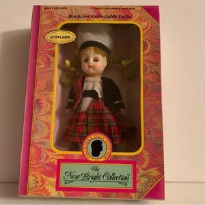 The New Bright Collection Bookcase Collectable Dolls, Scotland NIB
